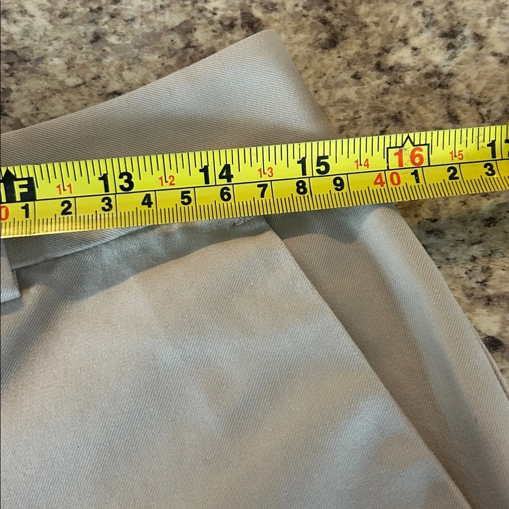Brooks Brothers Light Tan Shorts size 4. WS - Picture 4 of 5